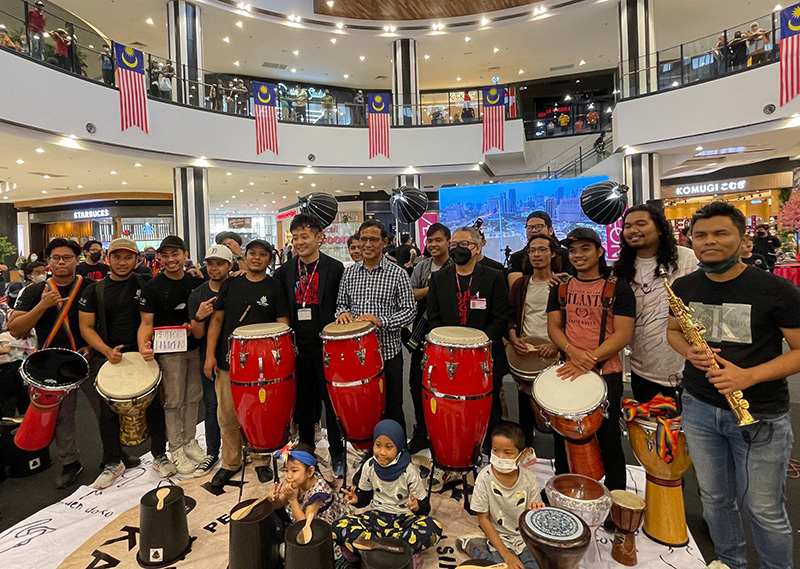 AEON Nilai Sambut Hari Kebangsaan Dengan Tema “Kita Merdeka Kami Anak Malaysia”- Meriah Dan Penuh Semangat Patriotik